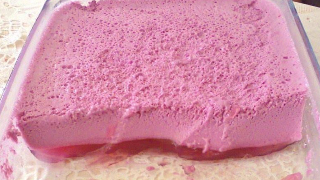Gelatina Cremosa na Travessa